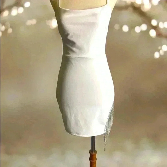 Gorgeous dress for date night! - Picture 1 of 9